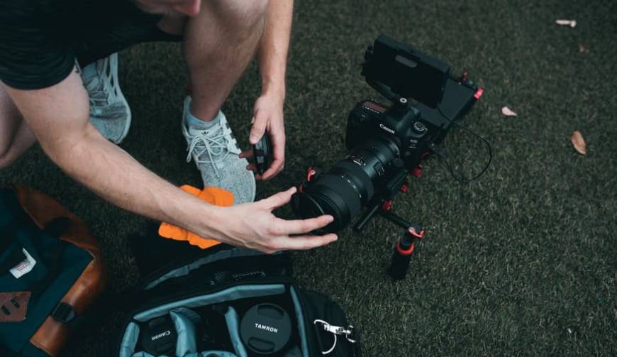 色彩心理学×动态美学，游仙区产品视频拍摄公司唤醒感官冲击力